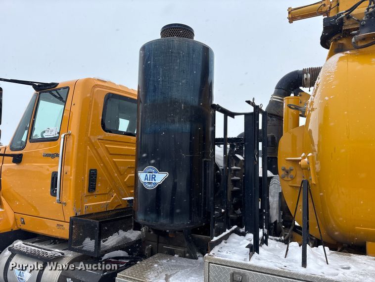 image for item FK1161 2013 International 7500 hydrovac truck