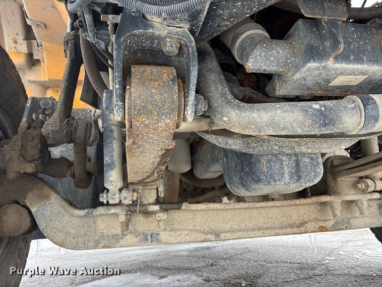 image for item FK1161 2013 International 7500 hydrovac truck