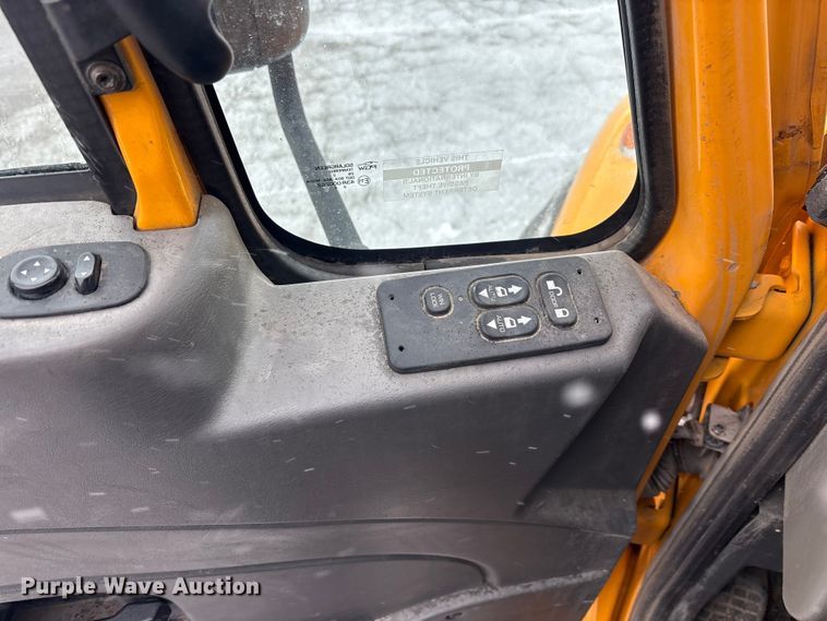 image for item FK1161 2013 International 7500 hydrovac truck