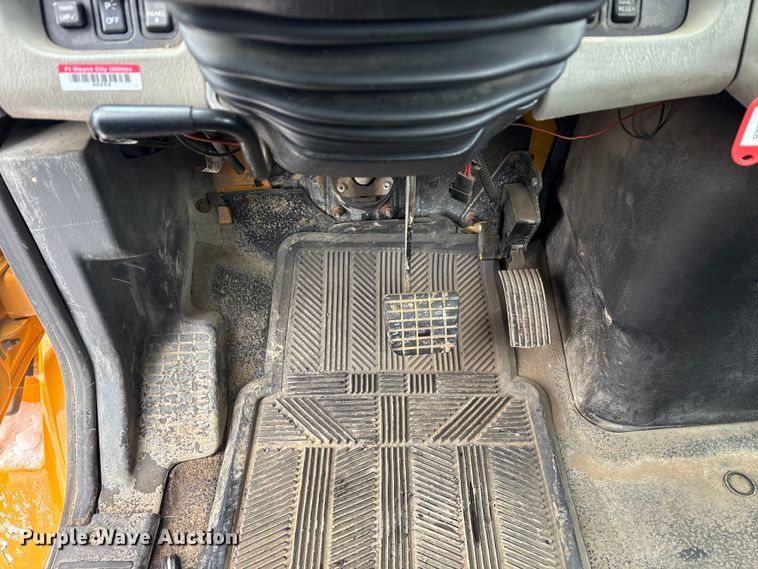 image for item FK1161 2013 International 7500 hydrovac truck