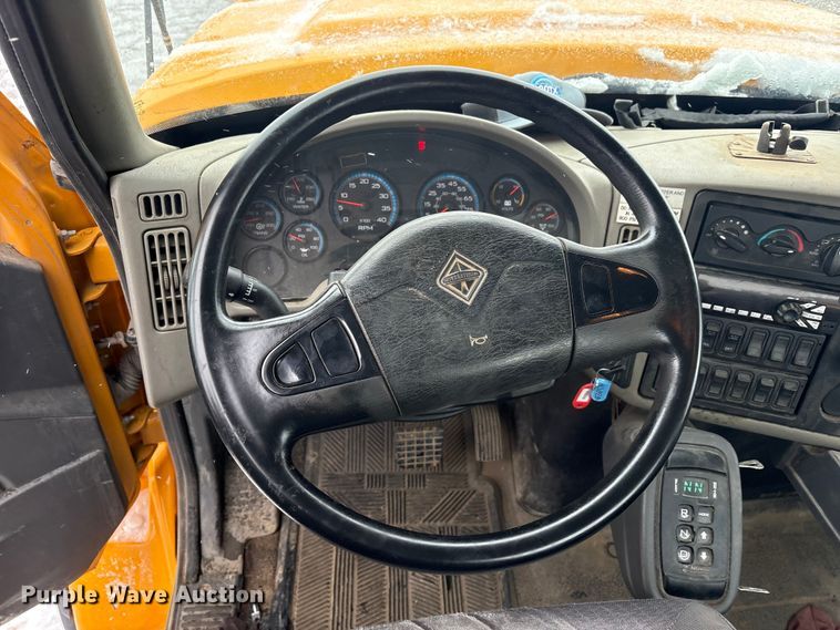 image for item FK1161 2013 International 7500 hydrovac truck