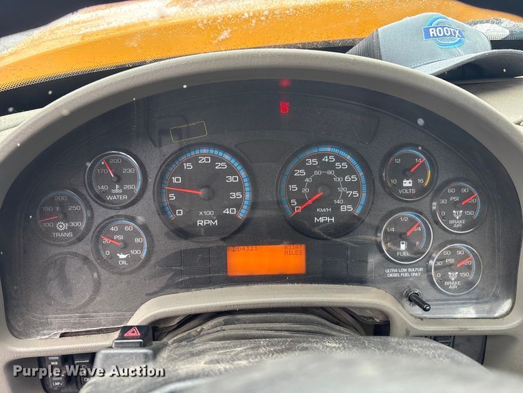 image for item FK1161 2013 International 7500 hydrovac truck