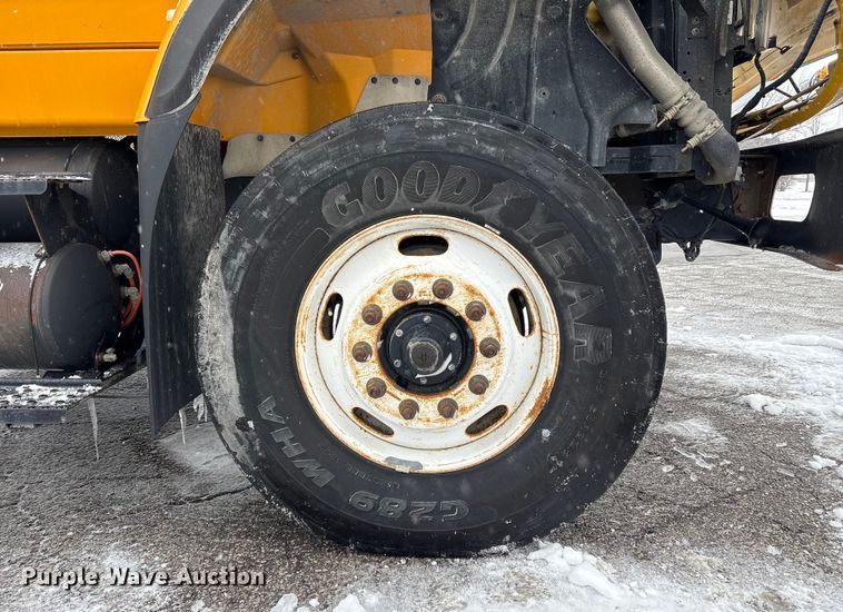 image for item FK1161 2013 International 7500 hydrovac truck