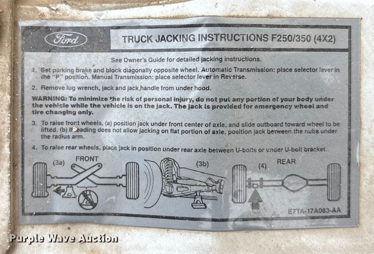 image for item FO3559 1994 Ford F250 XL flatbed pickup truck