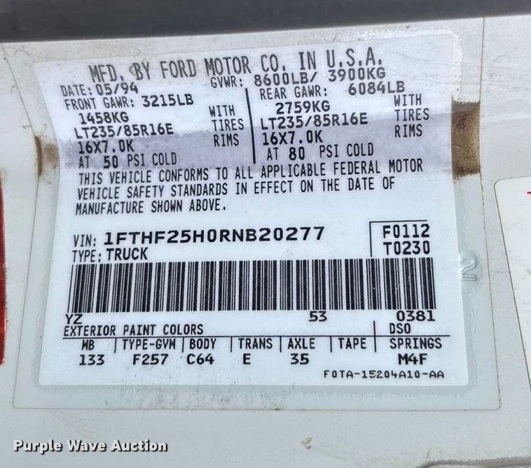 image for item FO3559 1994 Ford F250 XL flatbed pickup truck