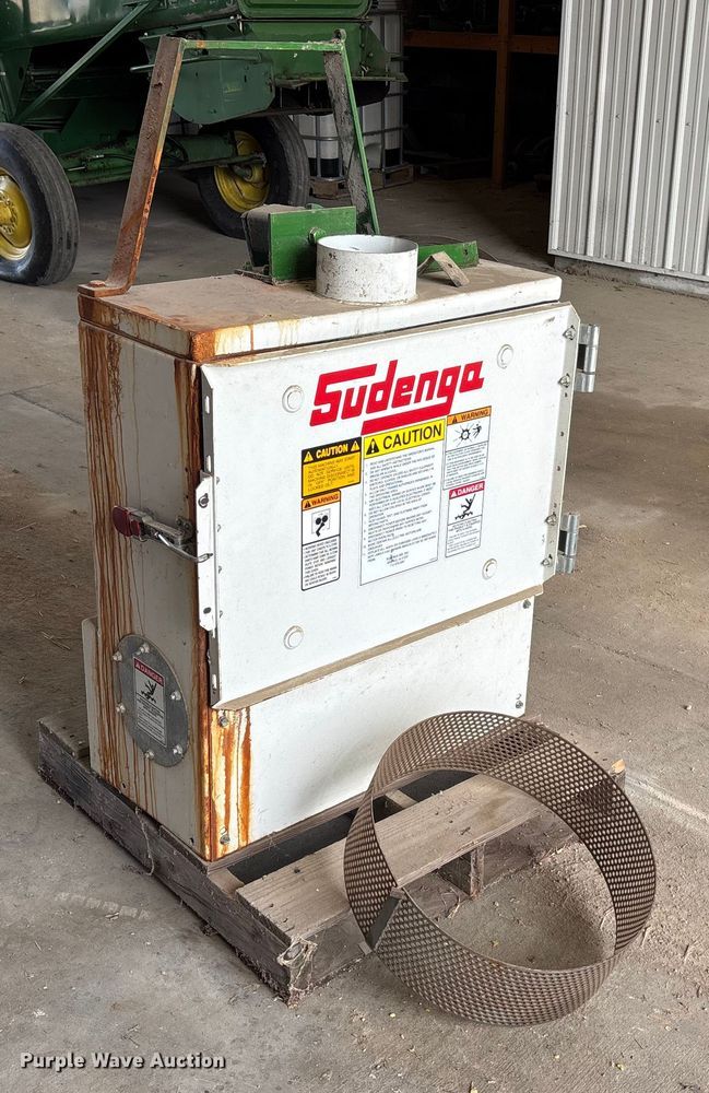 image for item FO3560 Sudenga hammer mill