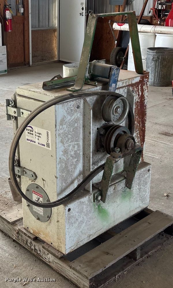 image for item FO3560 Sudenga hammer mill