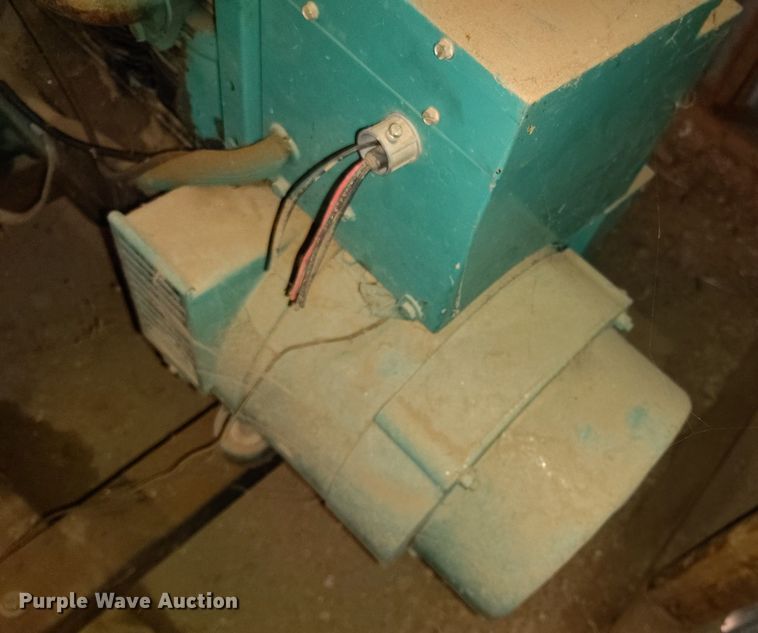 image for item IH9430 Onan 12.0 DJC generator