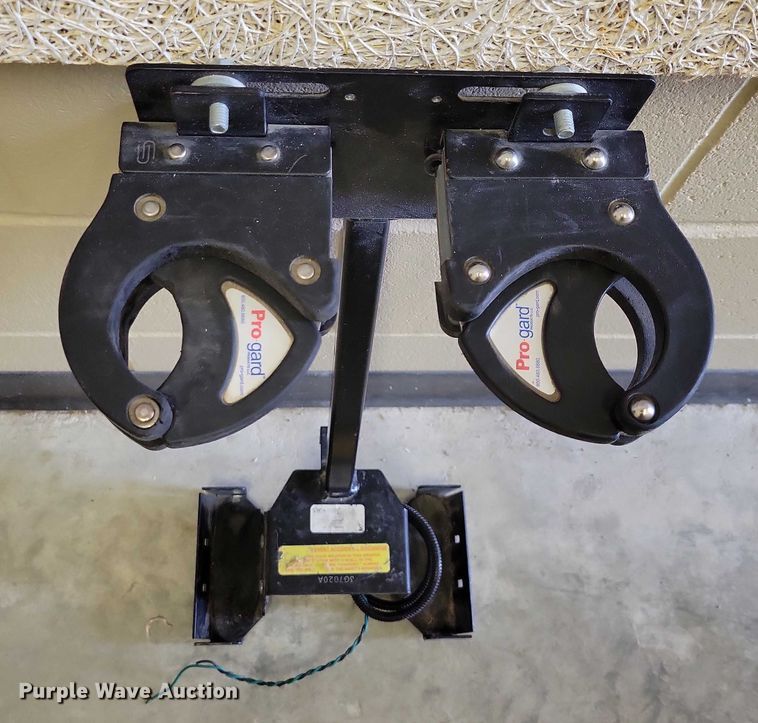 image for item NK9800 Pro-gard police vehicle accessories