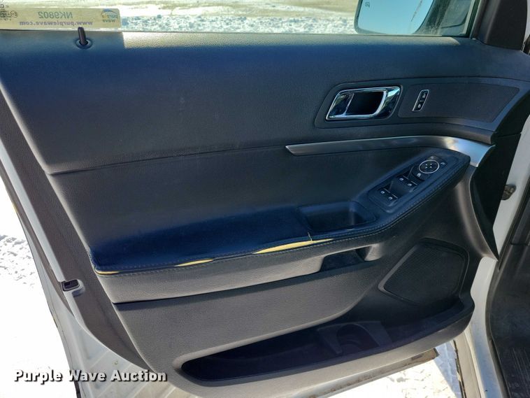 image for item NK9802 2017 Ford Explorer Police Interceptor  SUV