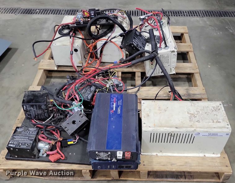 image for item NK9809 (6) Samples Power inverters