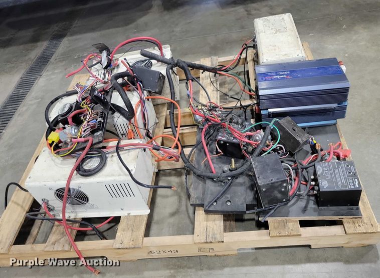 image for item NK9809 (6) Samples Power inverters