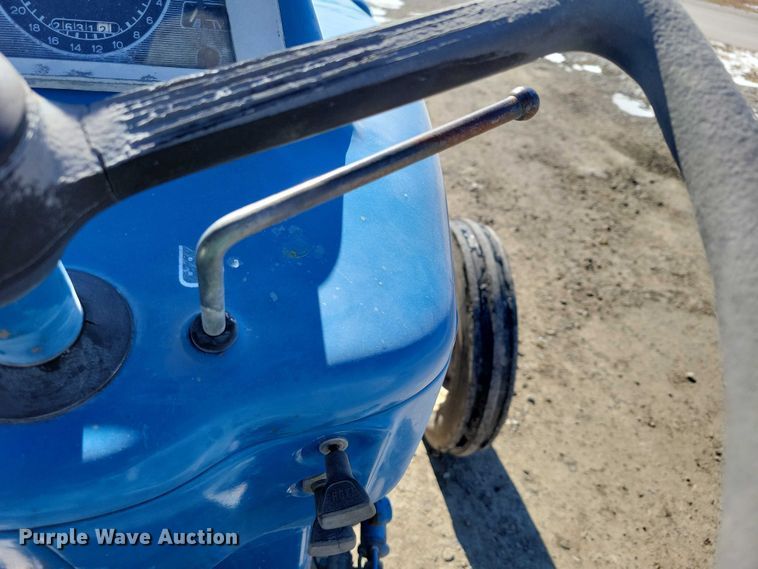 image for item NK9815 1972 Ford 2000 tractor