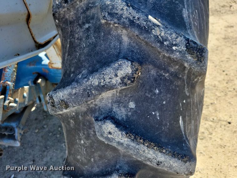 image for item NK9815 1972 Ford 2000 tractor