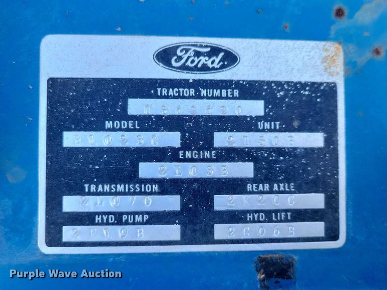 image for item NK9815 1972 Ford 2000 tractor