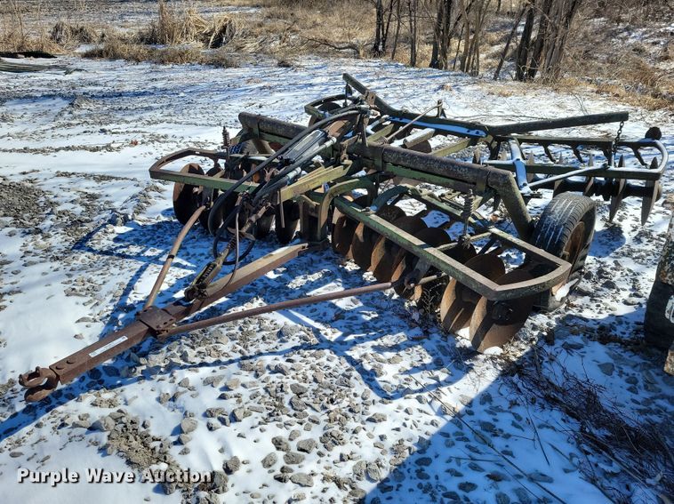 image for item NK9817 John Deere  tandem disk