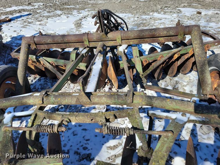 image for item NK9817 John Deere  tandem disk