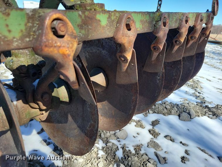 image for item NK9817 John Deere  tandem disk