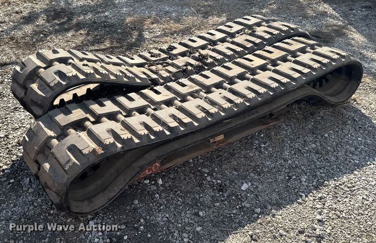 image for item OE9546 Bobcat skid steer tracks