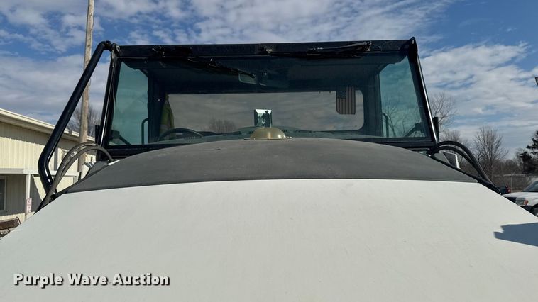 image for item OE9549 2014 Elgin Pelican street sweeper truck