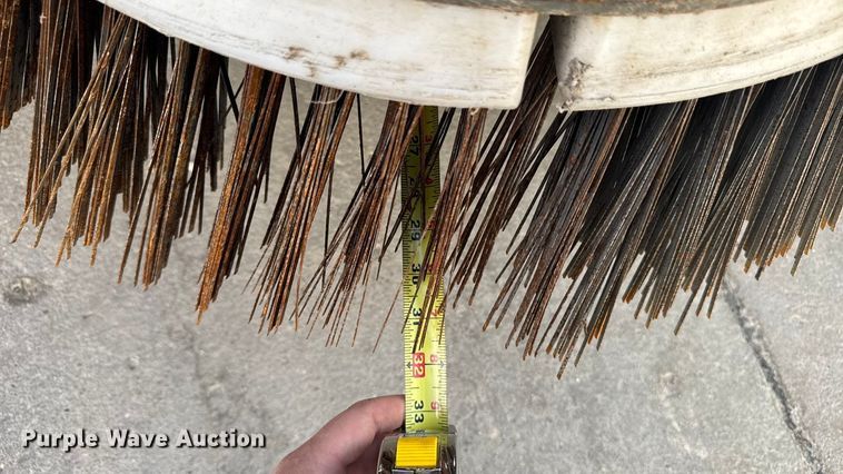 image for item OE9549 2014 Elgin Pelican street sweeper truck