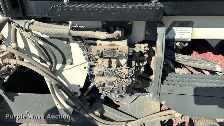 image for item OE9549 2014 Elgin Pelican street sweeper truck