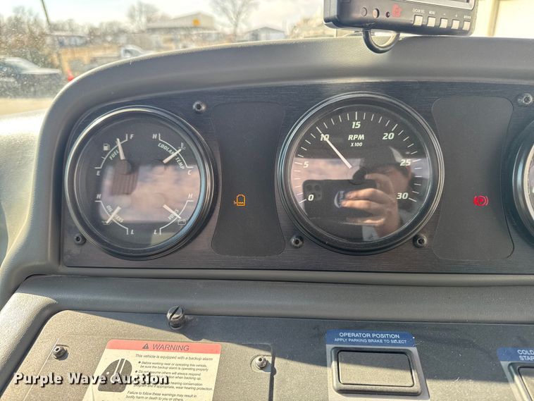 image for item OE9549 2014 Elgin Pelican street sweeper truck