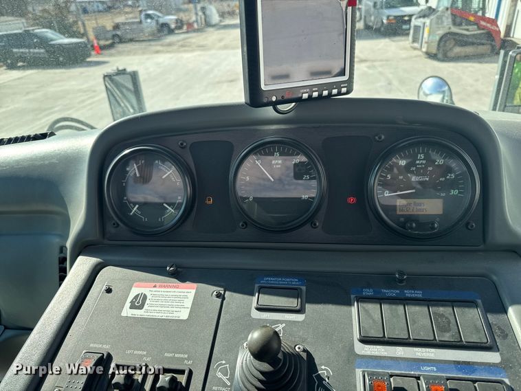 image for item OE9549 2014 Elgin Pelican street sweeper truck