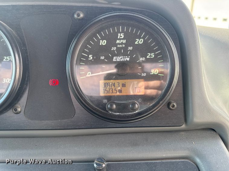 image for item OE9549 2014 Elgin Pelican street sweeper truck