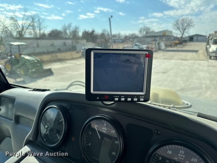 image for item OE9549 2014 Elgin Pelican street sweeper truck