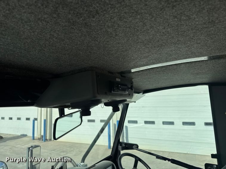 image for item OE9549 2014 Elgin Pelican street sweeper truck