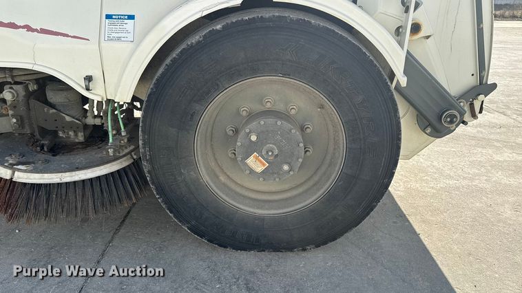 image for item OE9549 2014 Elgin Pelican street sweeper truck