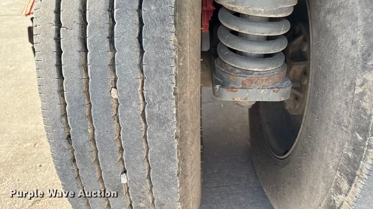 image for item OE9549 2014 Elgin Pelican street sweeper truck