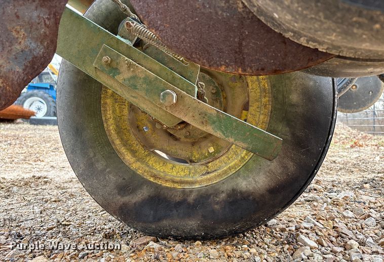 image for item DT0018 John Deere 7000 planter