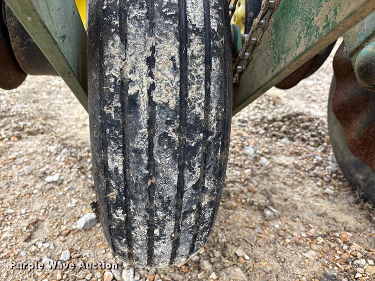 image for item DT0018 John Deere 7000 planter