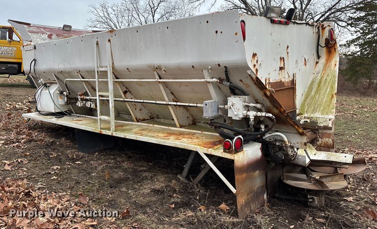 image for item DT0019 Spreader bed