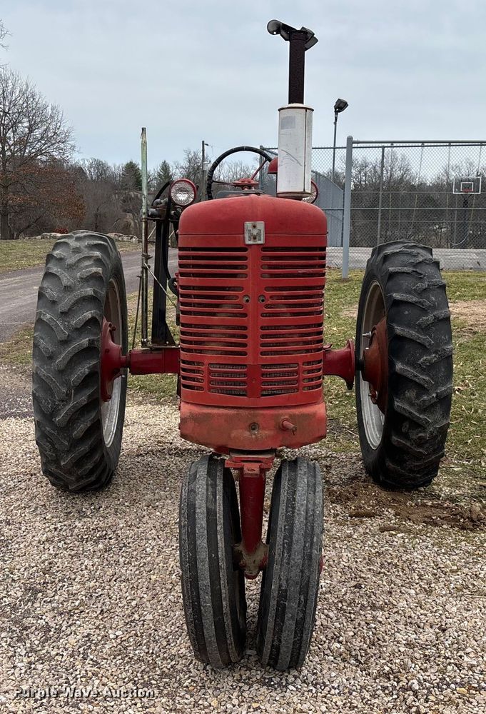 image for item DT0020 1941 International Harvester Farmall Super M tractor
