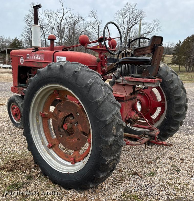 image for item DT0020 1941 International Harvester Farmall Super M tractor