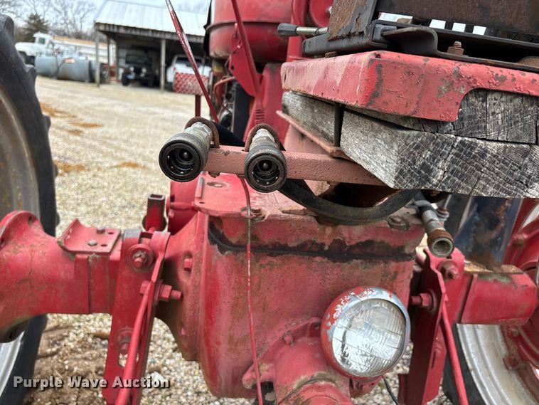 image for item DT0020 1941 International Harvester Farmall Super M tractor