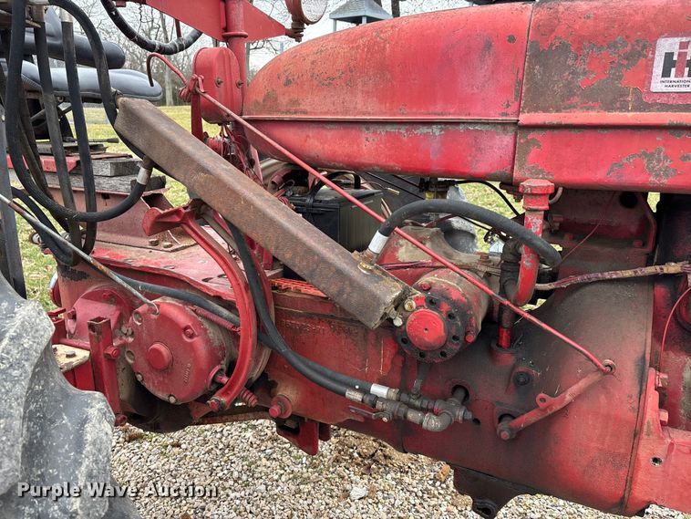 image for item DT0020 1941 International Harvester Farmall Super M tractor