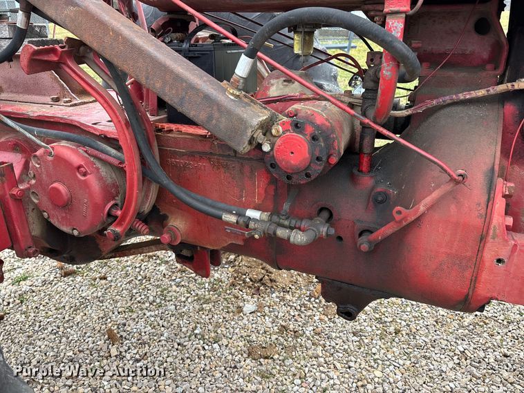 image for item DT0020 1941 International Harvester Farmall Super M tractor