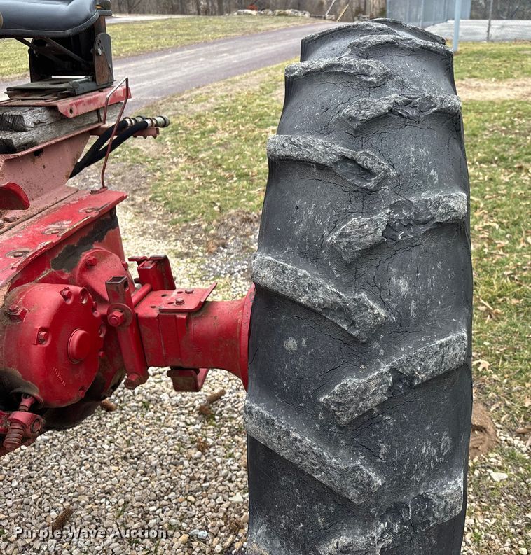 image for item DT0020 1941 International Harvester Farmall Super M tractor