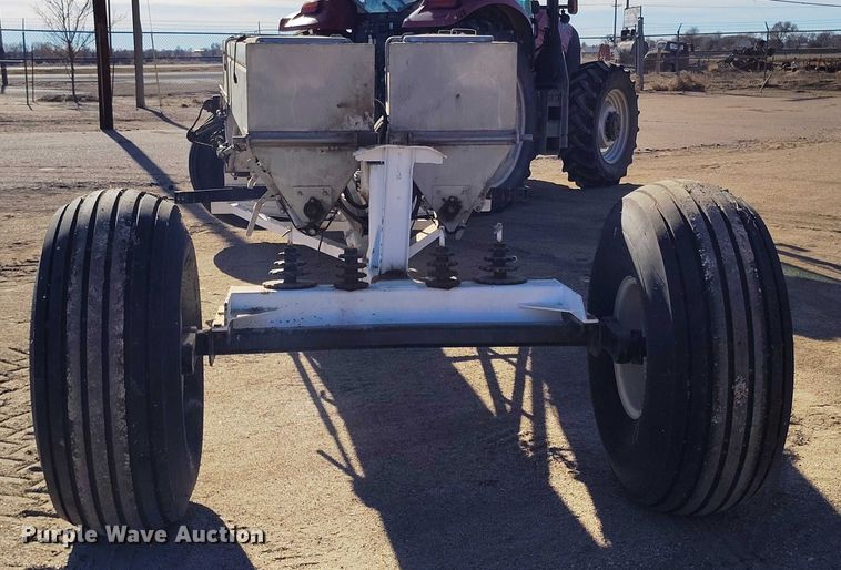 image for item DT0927 Barber spreader