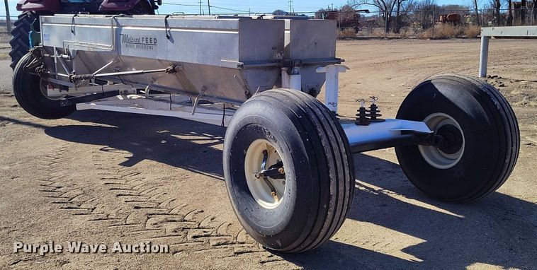 image for item DT0927 Barber spreader