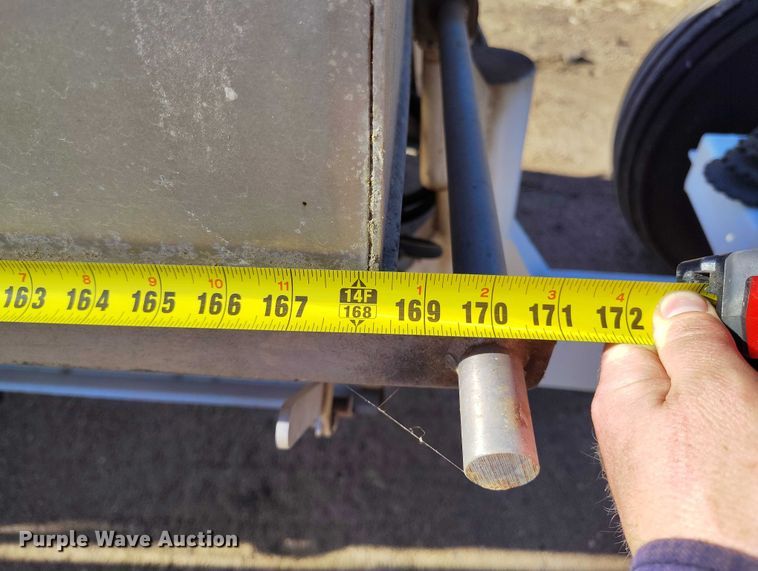 image for item DT0927 Barber spreader