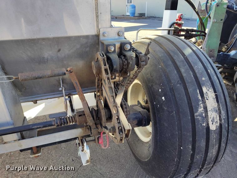 image for item DT0927 Barber spreader