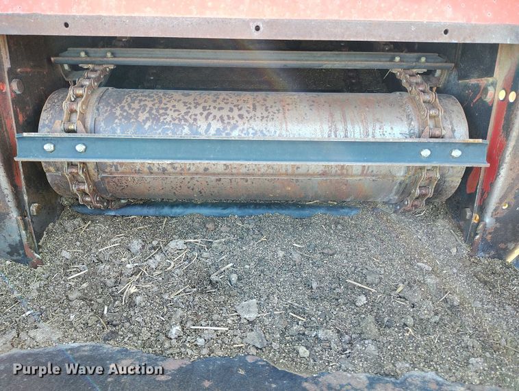 image for item DT0928 1978 International 1440 combine