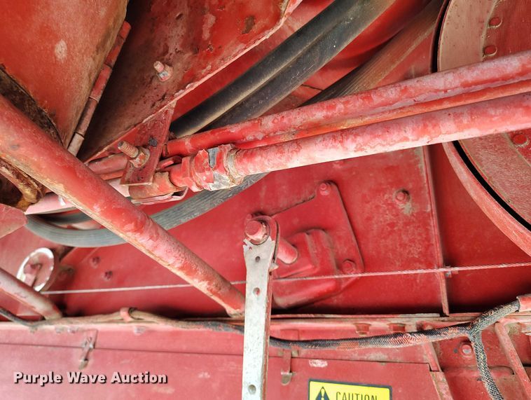 image for item DT0928 1978 International 1440 combine