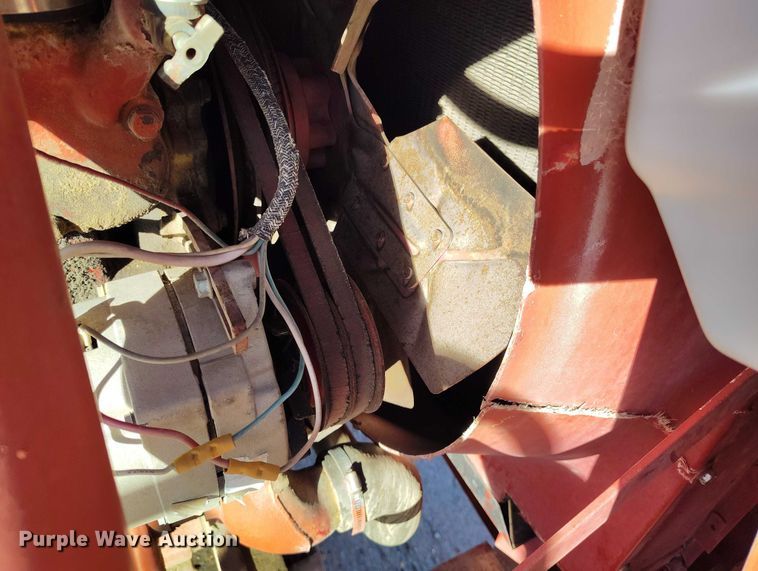 image for item DT0928 1978 International 1440 combine