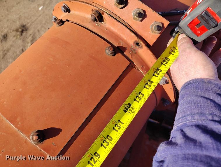 image for item DT0928 1978 International 1440 combine